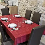 Vila Castle *